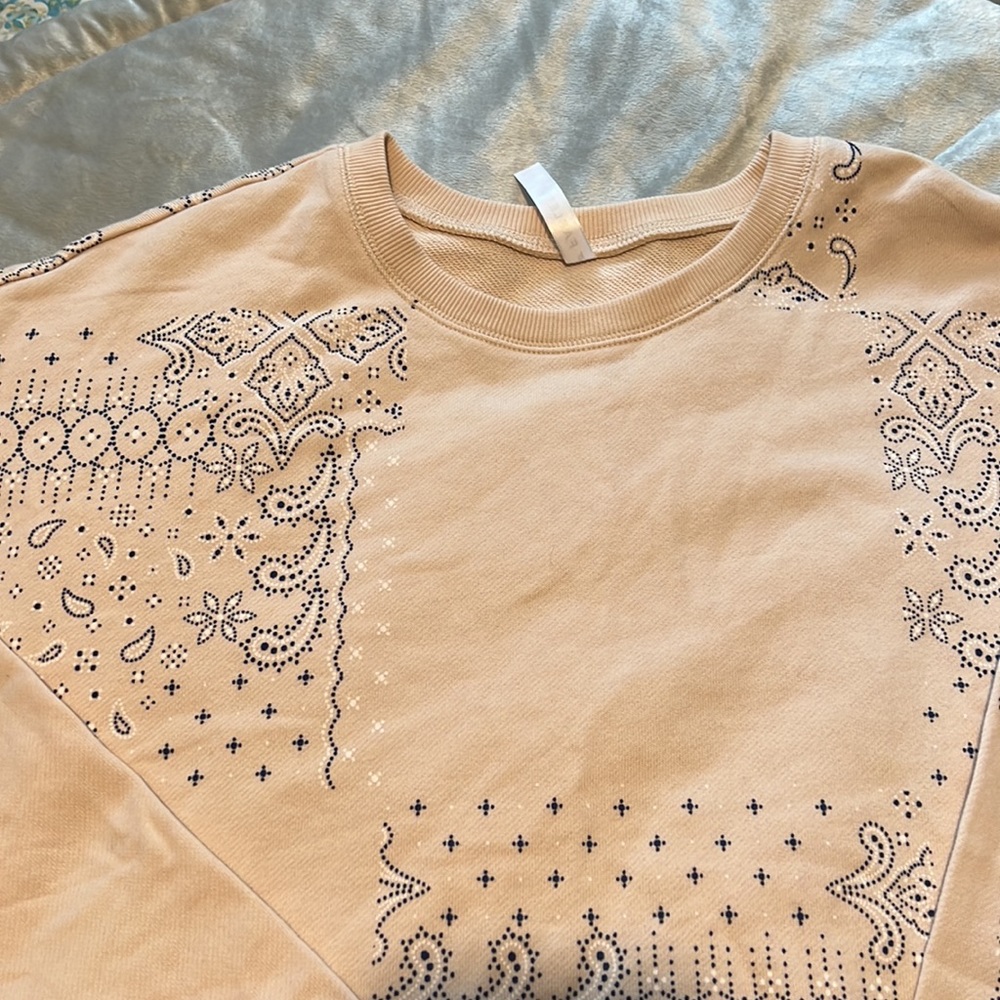 Fabletics sweater - Picture 2 of 9